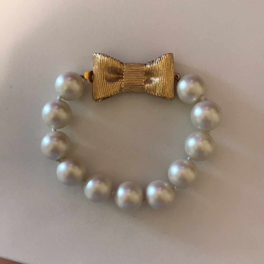 Pearl and Bow Kate Spade Bracelet